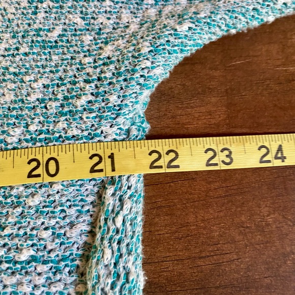 ⚜️Free People deep v-neck popcorn texture sweater⚜️ - Picture 10 of 13